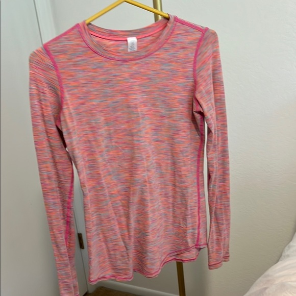 Ivivva Light Weight Top - Picture 1 of 4